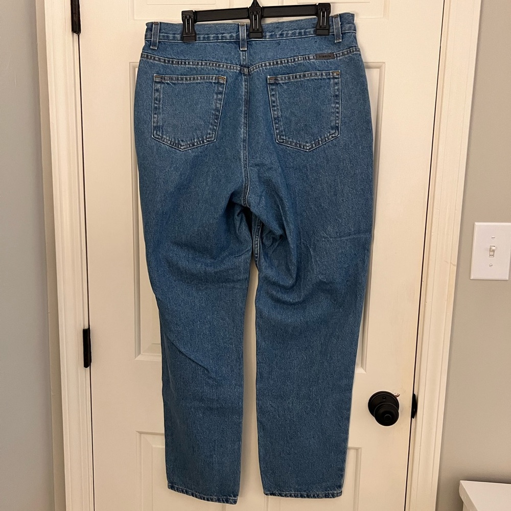 ⭐️Host Pick⭐️ Liz Claiborne Classic Blue Jeans size 14R - Picture 3 of 5